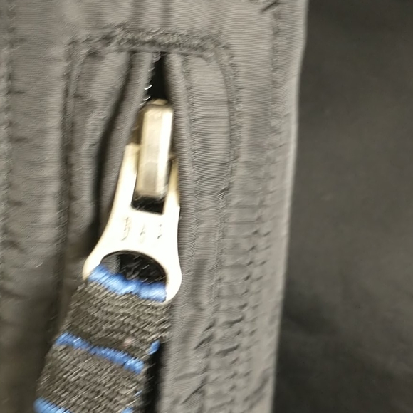 Gap Puffer Slevesless Jacket - Picture 2 of 4